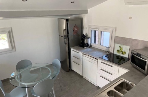 Ceyreste Apartment | Charming Studio 4 people, 34 m² air conditioning, pool access