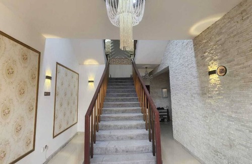 Abu Dhabi Apartment | Charming studio apartment.