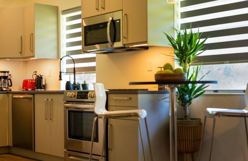 North Miami Apartment | Charming Studio Apartment with Garden in Miami