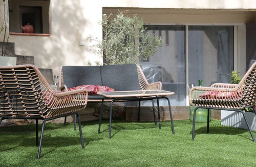 Puyloubier Apartment | Charming studio at the foot of Sainte VIctoire