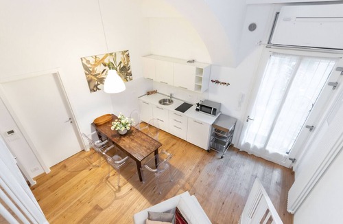 Roman Quarter Apartment | Charming Studio by Wonderful Italy