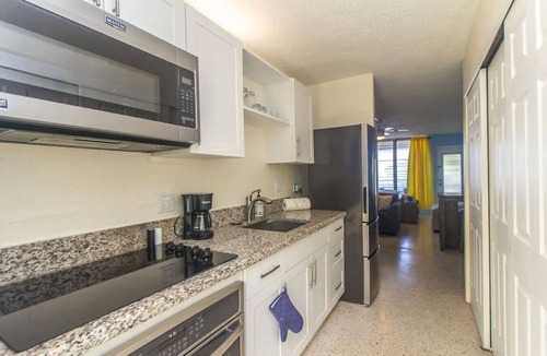 Orange Grove Apartment | Charming studio condo with a coastal comfort