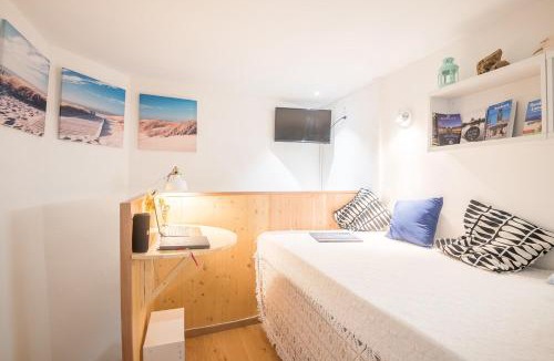 Hotel de Ville - Quinconces Apartment | Charming Studio-Cabine Place de la Bourse