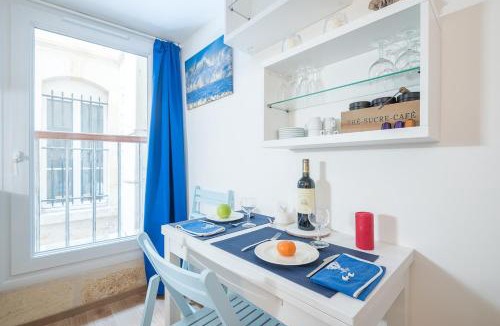 Hotel de Ville - Quinconces Apartment | Charming Studio-Cabine Place de la Bourse