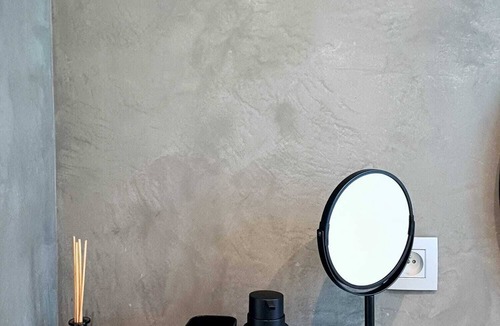 Broekwijk Apartment | Charming Studio | Downtown | 2min Metro | 401