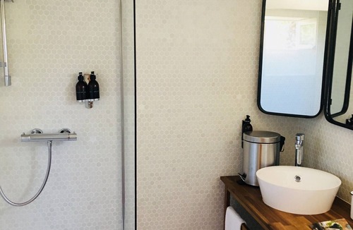 Aix-en-Provence Apartment | Charming studio in 19th century Provencal farmhouse with swimming pool