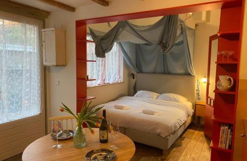 Volewijck House | charming studio in Amsterdam-Noord