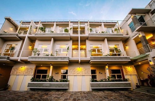 Pemecutan Kelod Apartment | Charming studio in Central Point B