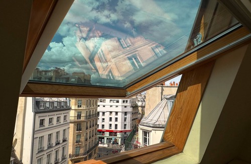 Paris City Center Apartment | Charming Studio in Central Paris/Near the Seine