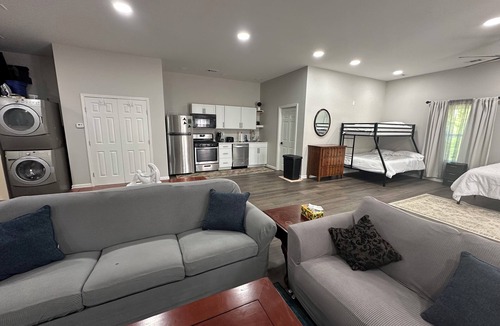 Etta Apartment | Charming studio in fabulous Abbeville, ideally set for Ole Miss Football