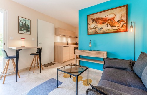 Fontareches Apartment | Charming Studio in Fontarèches (Gard) with Shared Pool, Wi-Fi & Air Conditioning