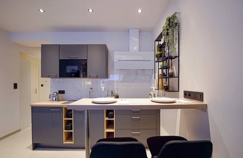 Liege Apartment | Charming studio in the heart of Liege - total comfort