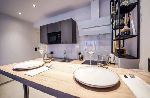 Liege Apartment | Charming studio in the heart of Liege - total comfort