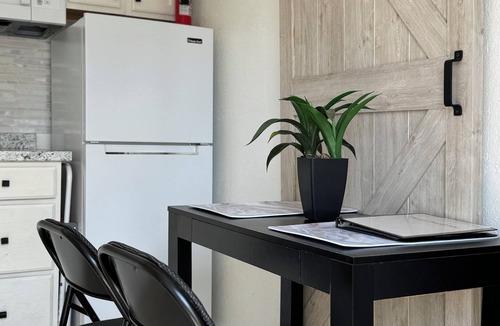 Delray Beach Apartment | Charming studio Near Downtown Delray Beach, Florida.