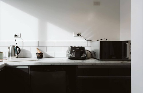 Rewa Villa | Charming Studio Near New Plymouth Beaches