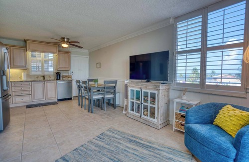 Bonita Springs Apartment | Charming Studio With Gulf Views Unit 1304