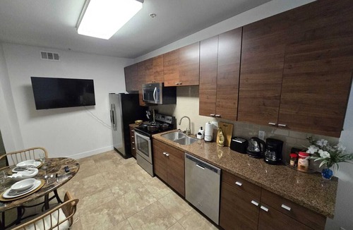Marina del Rey Apartment | Charming! Studio · Free Parking · Pool · Gym · Hot Tub · BBQ