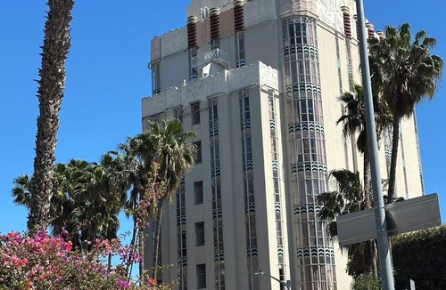 West Hollywood Apartment | Charming Studio in West Hollywood off Sunset Boulevard by Chateau Marmont.