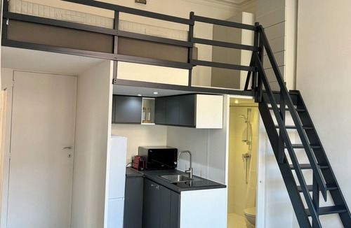 Altitude 100 Apartment | Charming studio with a mezzanine bedroom
