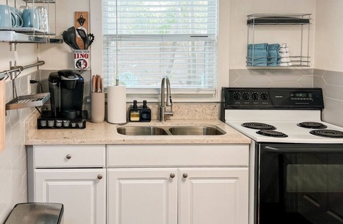 Palma Ceia Apartment | Charming studio with AC perfect for a relaxing getaway