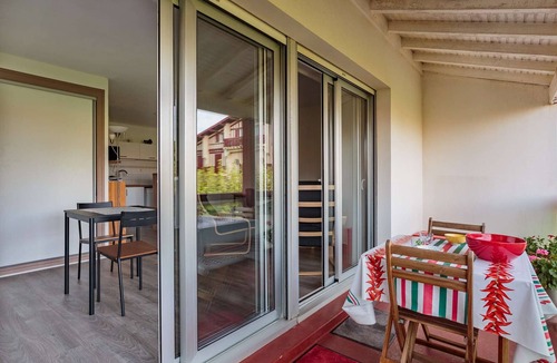 Anglet Apartment | "Charming Studio with Balcony, 300m from Beaches in Anglet"