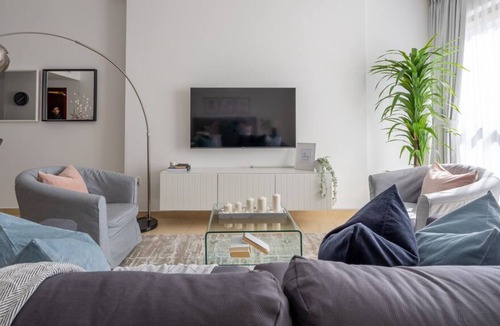 Jumeirah Beach Residence Apartment | Charming Studio With Balcony, Minutes To The Beach