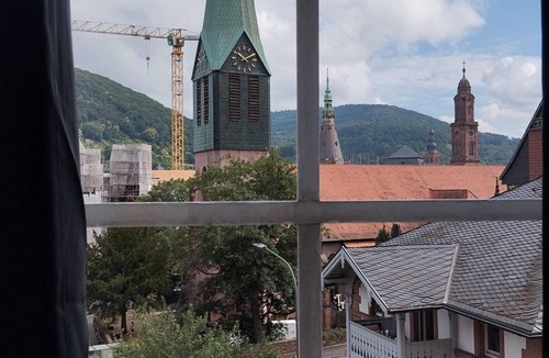 Heidelberg City Centre Apartment | Charming studio with AC, balcony and view of the Castle - Walk to Everything.