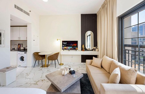 Dubai Apartment | Charming Studio with Dubailand Charm