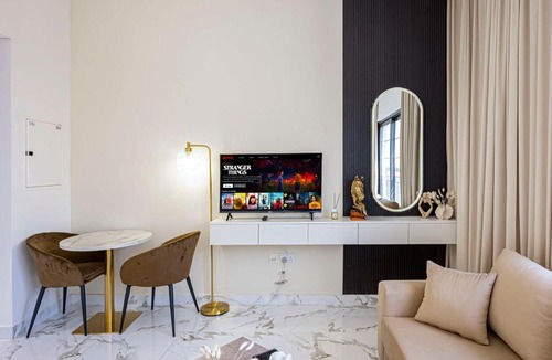 Dubai Apartment | Charming Studio with Dubailand Charm