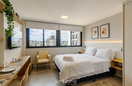 Rio Branco Apartment | Charming studio with pool in POA GRB0917