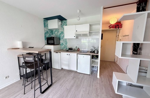 Aytre Apartment | Charming studio with private garden in Aytré