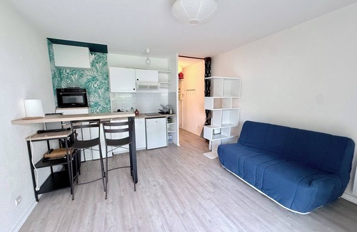 Aytre Apartment | Charming studio with private garden in Aytré