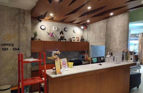Yan Nawa House | Charming Suite Escape | Modern Comfort in Thailand