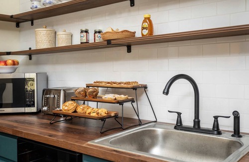 Luray Apartment | Charming suite w/bikes & mountain views
