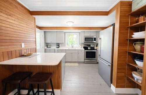 Sebascodegan Island House | Charming summer cottage with all the comforts of home. Fabulous covered porch overlooking Card Cove!