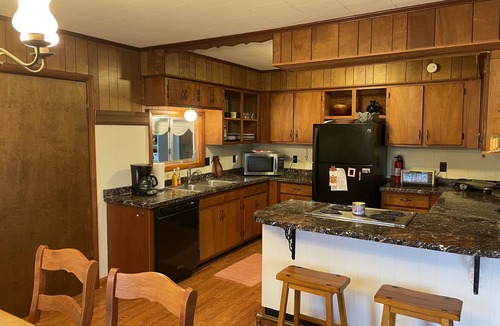 Mount Ida House | Charming Summer Getaway 3-bedroom house in enchanting Mount Ida with WiFi, AC