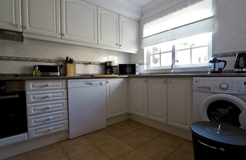 Albufeira Villa | Charming Sunny Villa Sao Rafael Beach