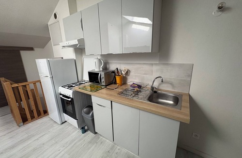 Tallard Apartment | Charming t2 attic in the center of tallard