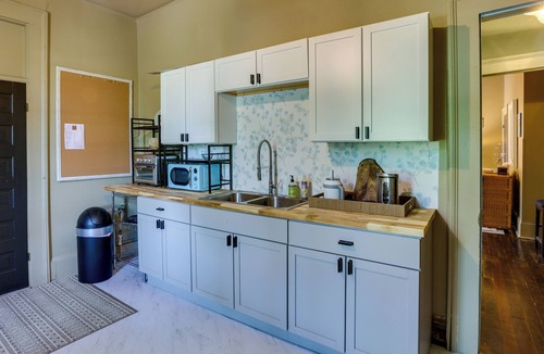 Thomasville Cottage | Charming Thomasville Getaway: Walk to Downtown!