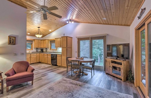 Thompsonville Cottage | Charming Thompsonville Home w/On-site River!