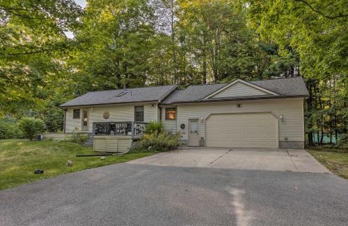 Thompsonville House | Charming Thompsonville Home w/On-Site River!