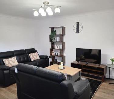 Durham Apartment | Charming three bedroom house in Durham