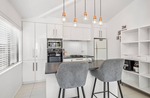 Three Kings Apartment | Charming Three Kings Home| by Furnished Rentals