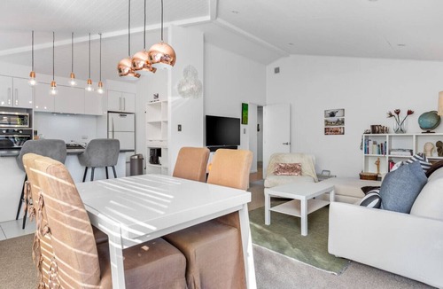 Three Kings Apartment | Charming Three Kings Home| by Furnished Rentals