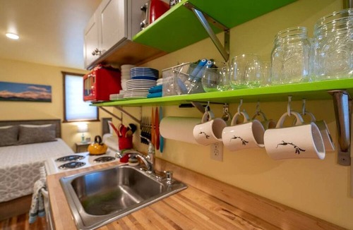 Emigrant Cabin | Charming Tiny Cabin near Chico Hot Springs for a Memorable Retreat in Emigrant, Montana