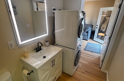 Catalpa House | Charming tiny home only 15 mins from Town of Warrenton & Town of Culpeper
