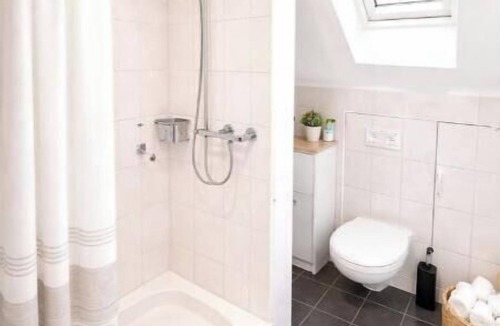 Bumpliz Apartment | Charming top-floor maisonette in Bern