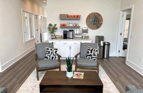Clemson House | Charming Townhome with Fitness Studio + Grill