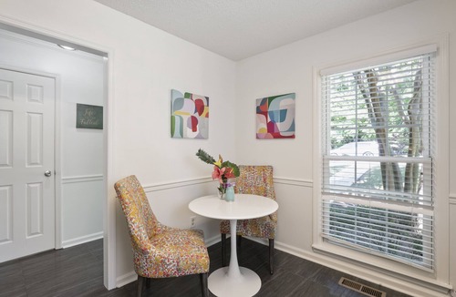 Homewood House | Charming townhouse 2bed/2.5 bath with patio near downtown