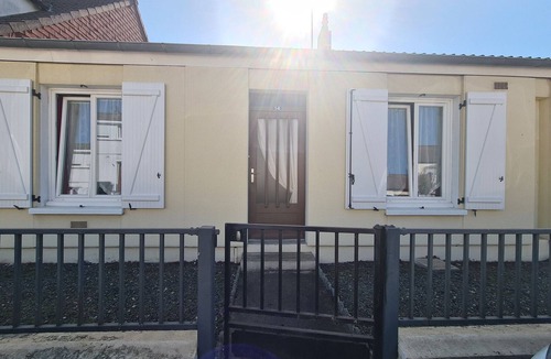 Chateauroux Cottage | Charming Townhouse with Garden, Near Downtown Châteauroux